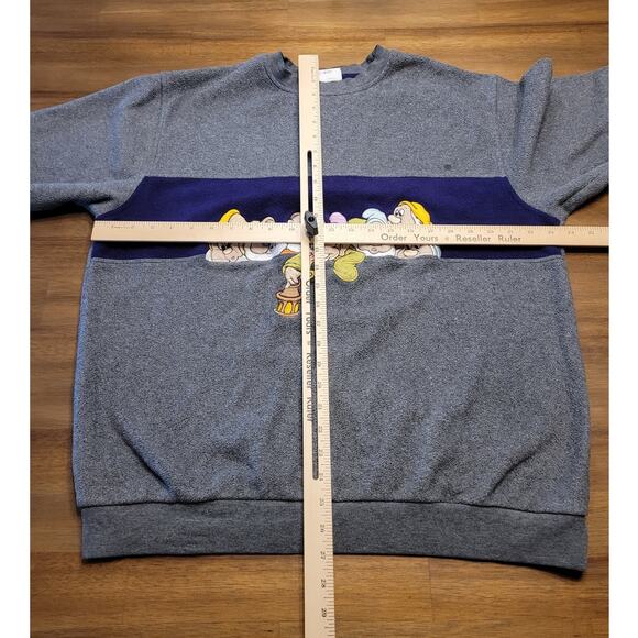 Vintage Disney Seven Dwarfs Embroidered Fleece Crewneck Sweatshirt – Size M– GVC - Picture 7 of 10